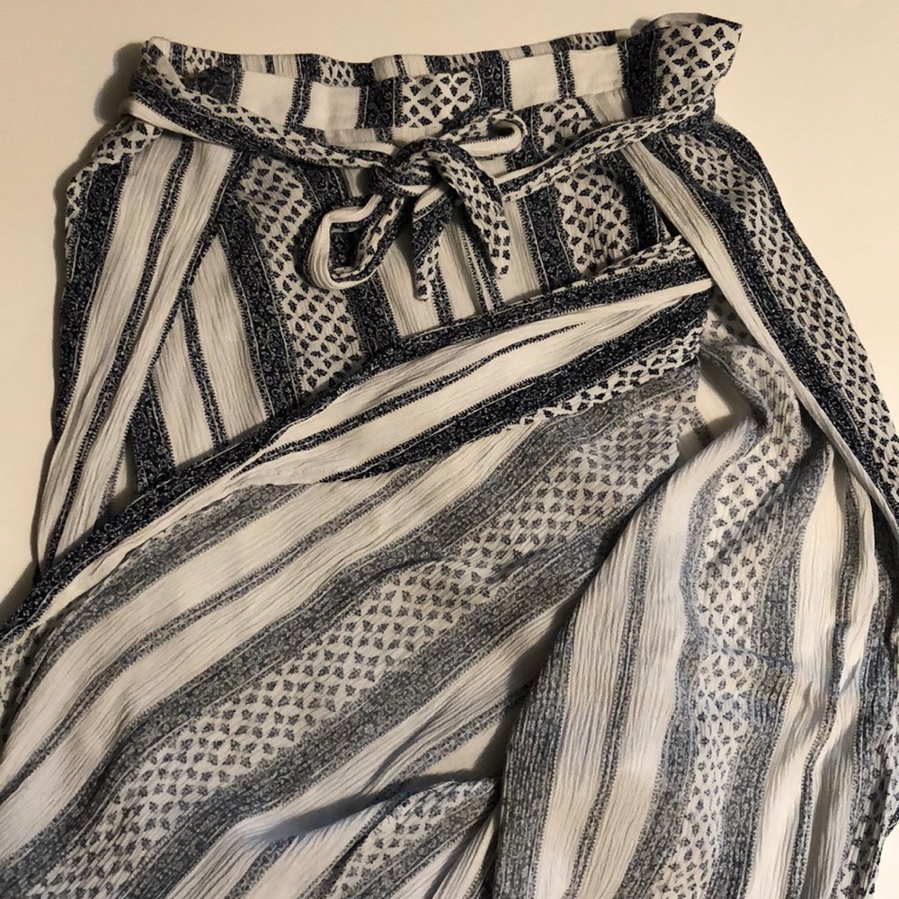 Flowy Split Navy and White Pants